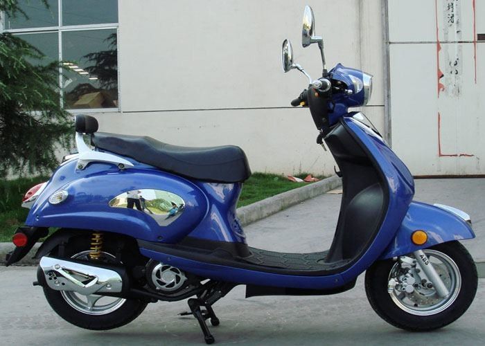 50cc/125cc 2つの座席、2が付いている小型のバイクのスクーターは大人のためのスクーターを動かします