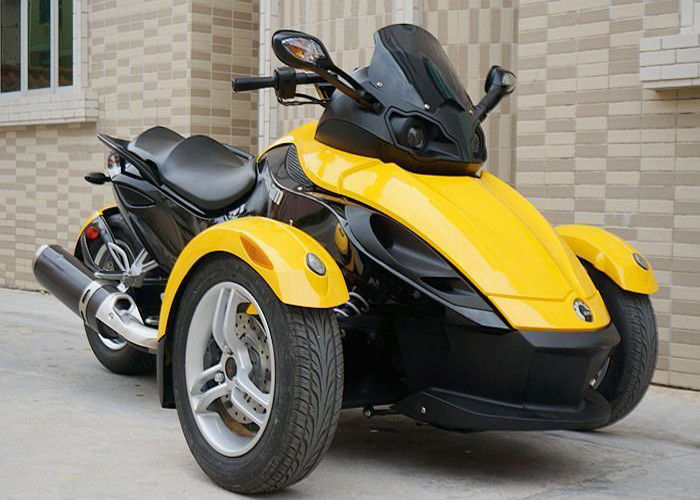 1000ccはAM 3の車輪のオートバイ、V -冷却される双生児2の前輪のオートバイの液体できます