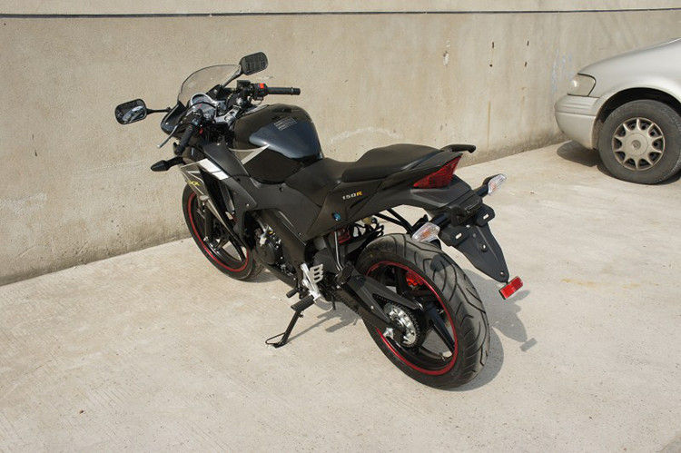 大人250ccの標準的なオートバイの単一シリンダーのための2 Seaterの電気オートバイ