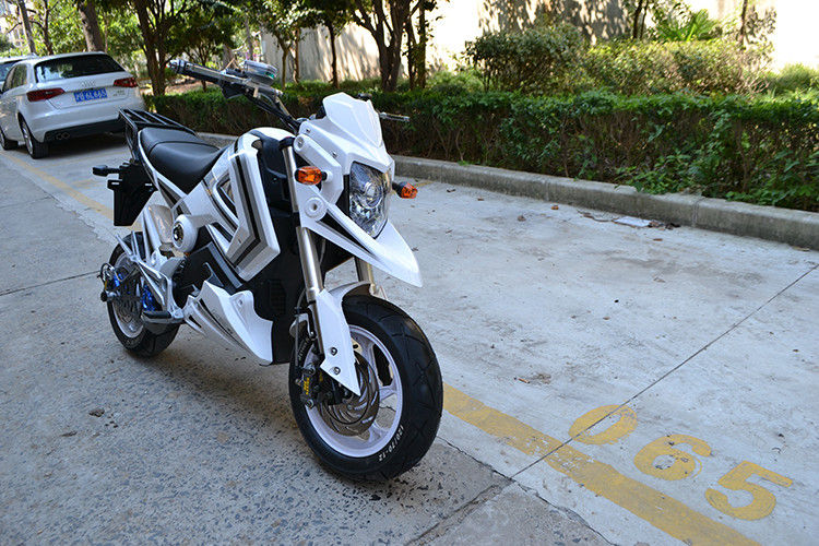 60 Km/h 1500wの鉛-酸電池72V 20AHが付いている電気スクーターのオートバイ