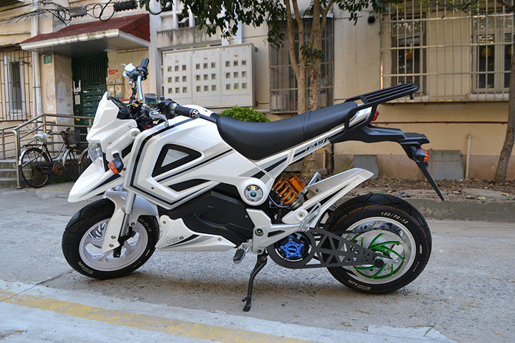 60 Km/h 1500wの鉛-酸電池72V 20AHが付いている電気スクーターのオートバイ