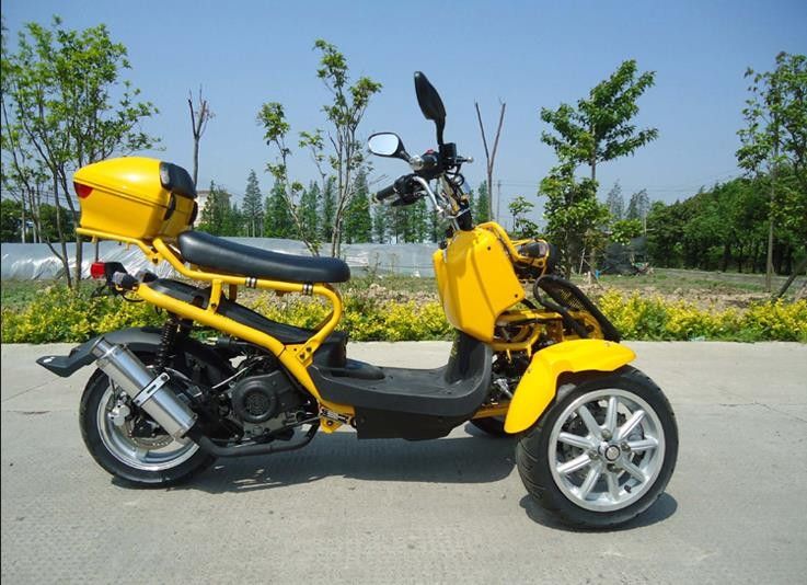 横のタイプ三車輪のオートバイ50cc 3の車輪のTrikeのスクーター4の打撃
