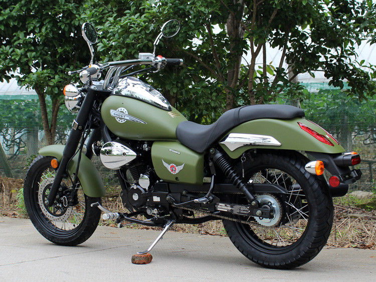 軍隊の緑250cc Bobberのチョッパー5マニュアル トランスミッションが付いている低い石油消費90のKm/hの
