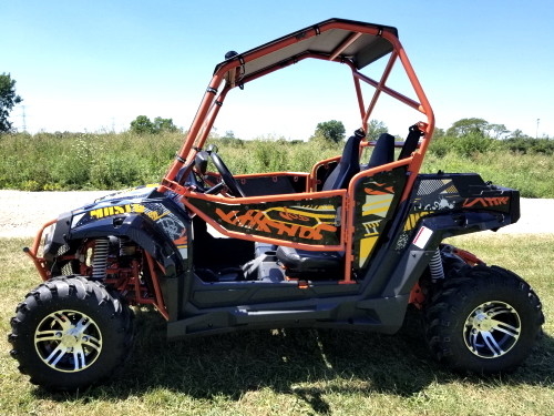 風防ガラスの特大タイヤの習慣のUTV 170の最大効用車のガスのゴルフ カートは縁を付けたり/懸濁液