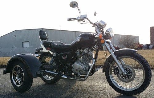 250cc空気は単一シリンダー、4打撃の冷却装置が付いている3つの車輪のTrikeのスクーターを冷却しました