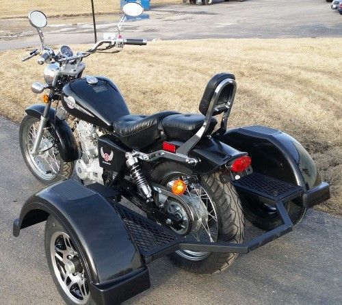 250cc空気は単一シリンダー、4打撃の冷却装置が付いている3つの車輪のTrikeのスクーターを冷却しました