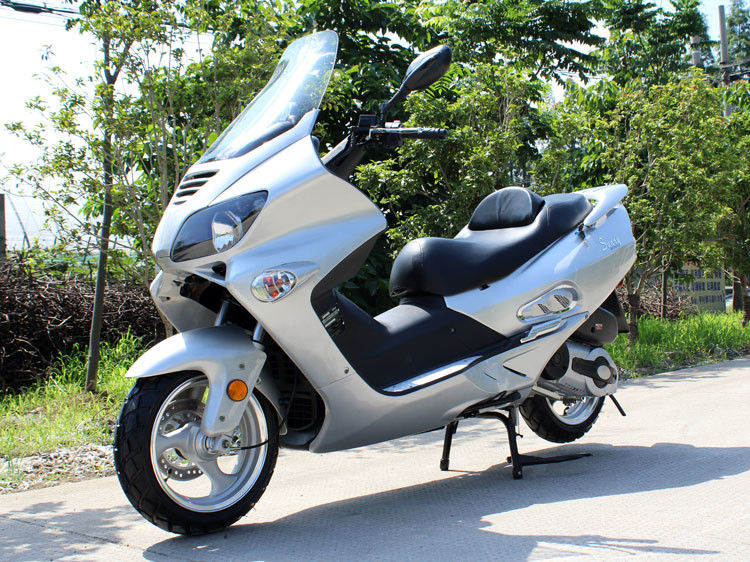300cc CVT水によって冷却されるエンジンの大人のスクータの前部ディスク後部ディスク ブレーキ
