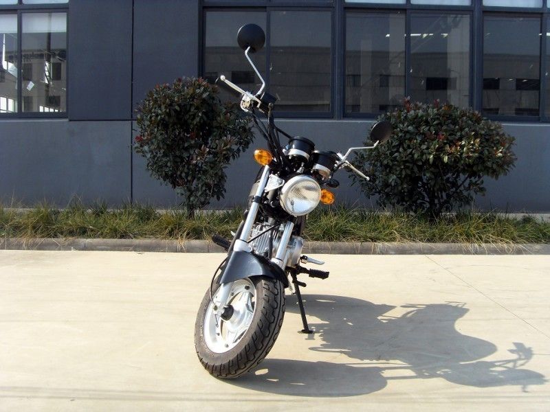 4つの速度ギヤ7 Lオイル タンクが付いている125cc Skyteamのオートバイの前部ディスク後部ドラム・ブレーキ