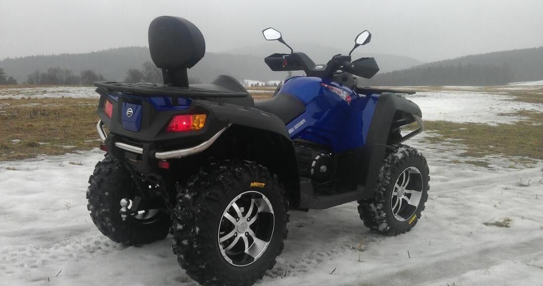 800cc V対の4つの弁4は冷却される水とのスポーツの実用性ATV 46kw 6700rpmをなでます