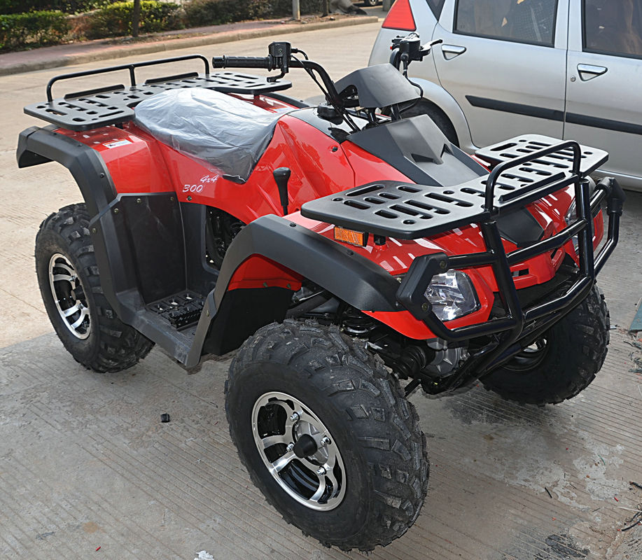 Cdiの点火4の打撃18.35hp 300cc Atvの大人のクォードは4x4 65km/Hを自転車に乗ります