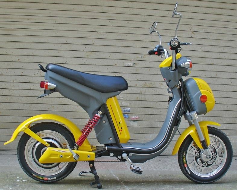 セリウムの証明書が付いている高速電動機のスクーター350w 450wattの大人のEスクーター
