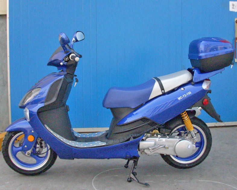 ガス解放スイッチが付いている150cc CVTの強制風によって冷却されるモーター式のスクーター