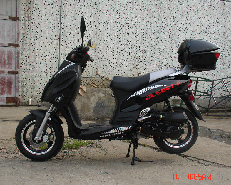 Cvtは71.3 * 28.5 * 41.3インチ小型バイクのスクーターの空気によって冷却されたエンジンを強制しました