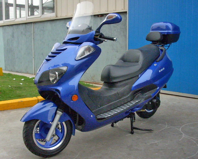 アルミニウム フィートのPedaの前部ABSディスク後部ディスク ブレーキが付いている大人のスクータ250cc