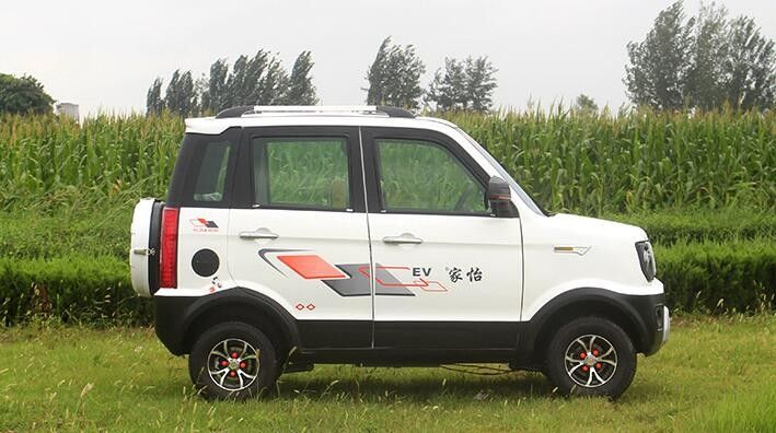 4つの車輪の500kmの範囲上のとの電気ゴルフ カートの小型サイズ1500w