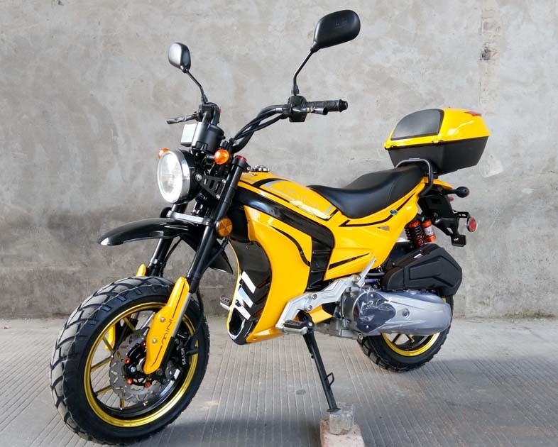 前部ディスク後部ドラム150cc通りのオートバイの円形の軽く大きいTrieアルミニウム縁